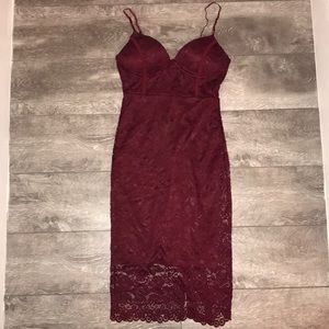 Lulus Lace Midi Dress